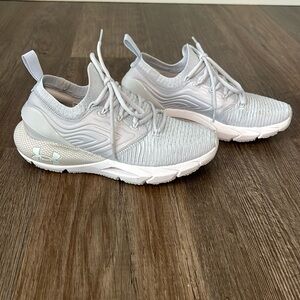 Women’s Under Armour Phantom running shoes